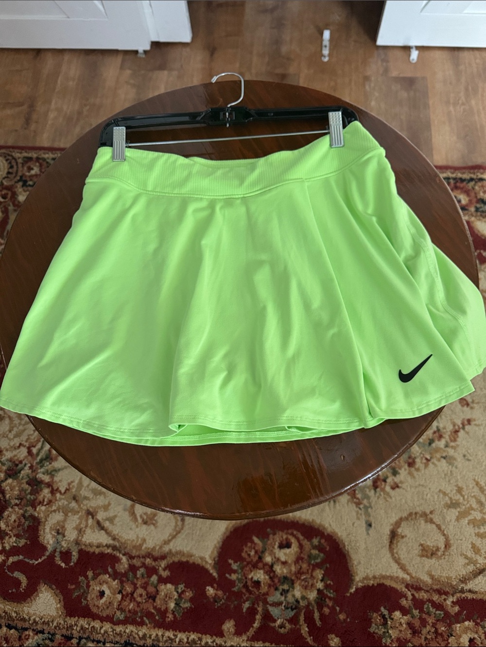 Nike Women's Neon Lime Athletic Skater Skirt. Pre- owned in like New condition